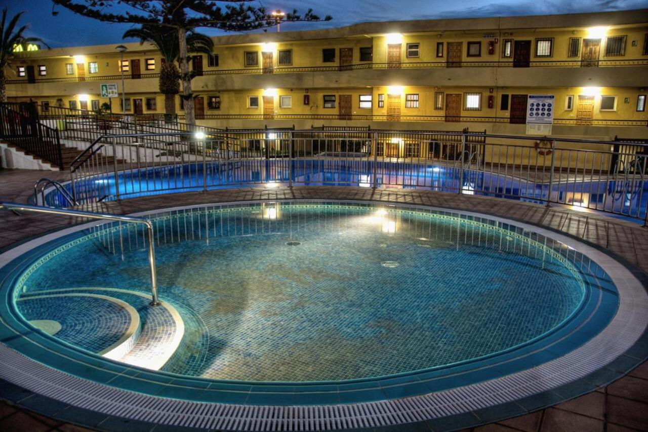 Playa Las Vistas Loft 洛斯克里斯蒂亚诺斯 外观 照片